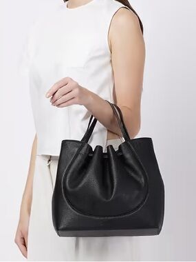 Benho Katrina Satchel Pebble Black Leather
